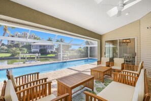 Unclassified image, 3 of 25, button - Waterfront Home in Olde Marco With Pool/kayaks (Marco Island)