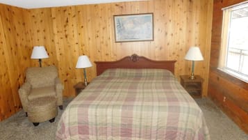 Double or Twin Room, 2 Queen Beds, Non Smoking, Mountain View