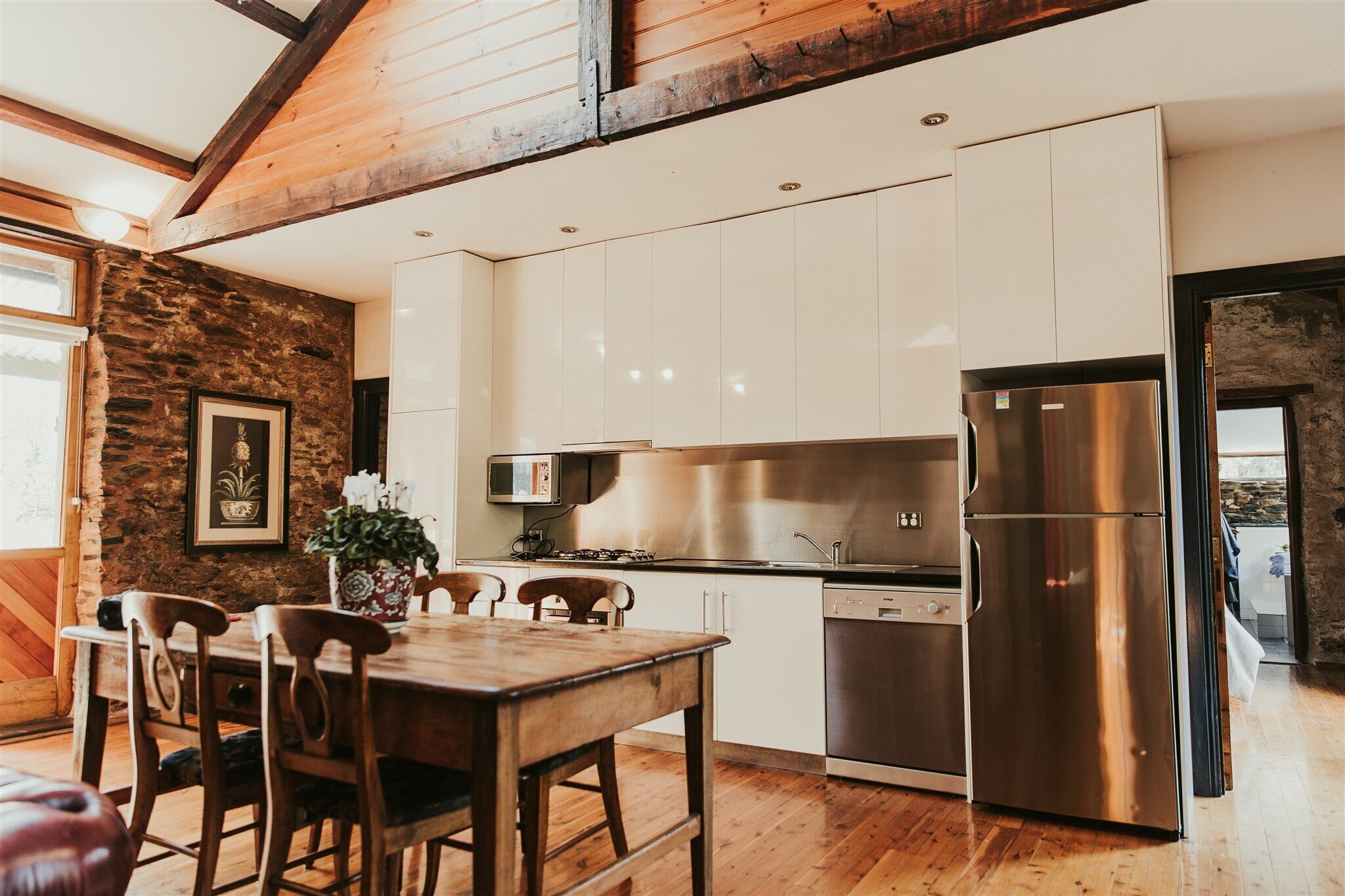 Microwave, coffee/tea maker, electric kettle, toaster