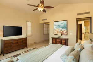 4 bedrooms, in-room safe, iron/ironing board, free WiFi - AMAZING GOLF VILLA @ DIAMANTE CABO SANLUCAS, UNBLOCK VIEW, HIT BALLS AT BACKYARD (Cabo San Lucas)