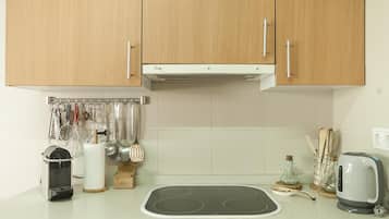 Refrigerador, microondas, horno y lavavajillas