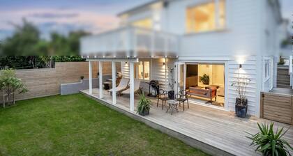 Central luxury Garden Flat - Grey Lynn