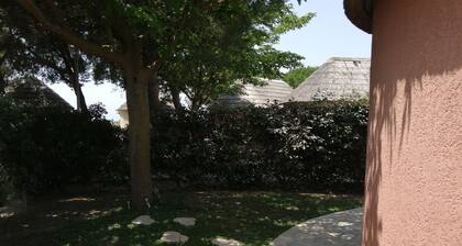 Comfortable farmhouse close to the lake and beach. Swimming pool and waterslide.