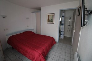 3 chambres, fer et planche Ă repasser, Wi-Fi gratuit