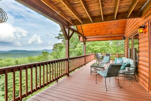 Terrace/patio - *New Listing* The High Life Long range views of the Blue Ridge Mountains (Mineral Bluff)