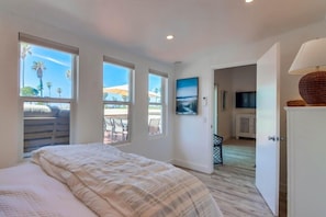 5 bedrooms, iron/ironing board, free WiFi, bed sheets