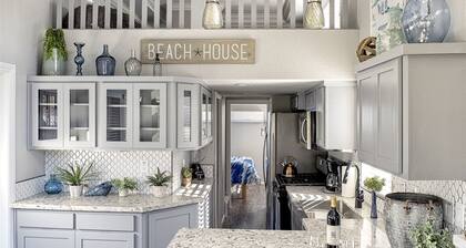 Blue Pacific - Brand NEW tiny home within minutes of the beach and historic Noyo Harbor