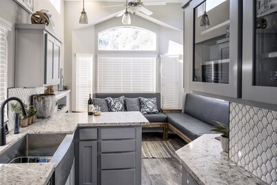Blue Pacific - Brand NEW tiny home within minutes of the beach and historic Noyo Harbor