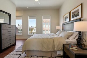 Business Apartment | Premium bedding, pillowtop beds, blackout drapes, iron/ironing board - (New Orleans)