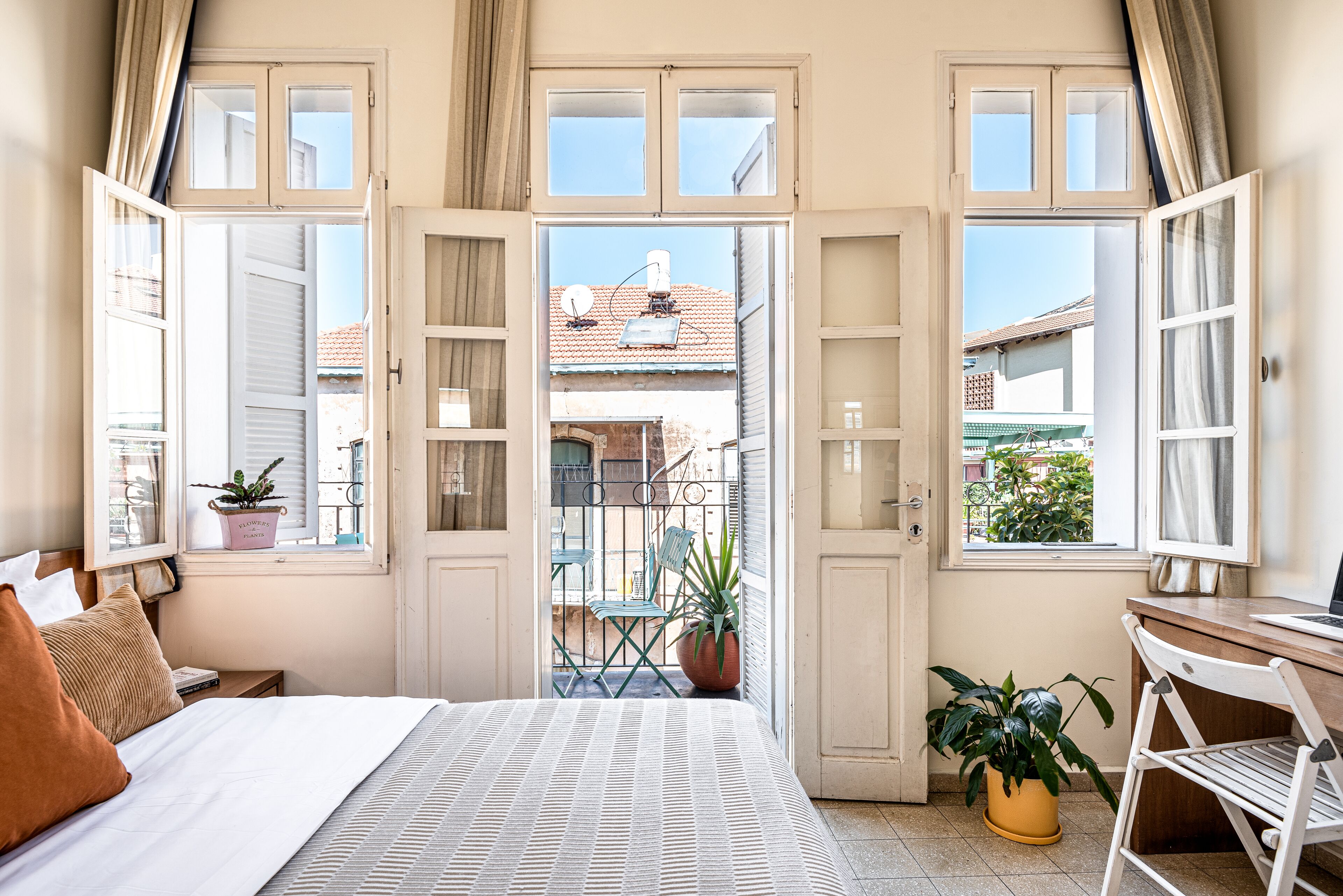 Studio with Balcony | Chambres insonorisées, lits bébé (gratuits), Wi-Fi gratuit