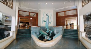 Interior - Oceanfront Waikiki/Ilikai Condo w/Stunning View and Parking Included! (honolulu)