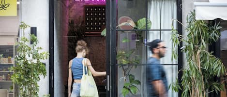 숙박 시설 정면