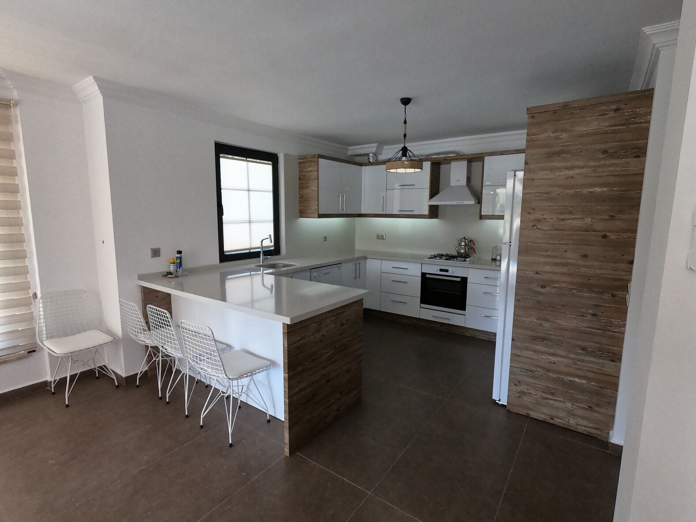 冰箱、烤箱、炉灶、电热水壶