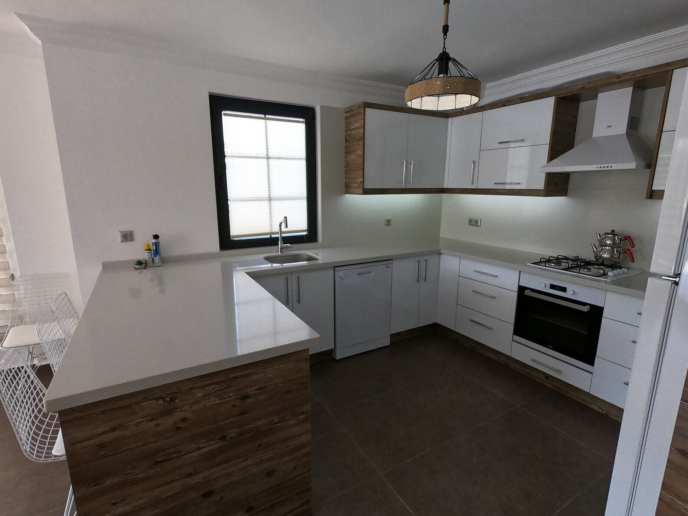 冰箱、烤箱、炉灶、电热水壶