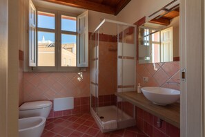 Bathroom - apartement for 6 person with pool (Oristano)