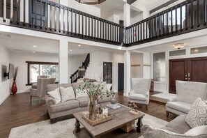 Interior - Private Luxury Big Bear Lodge. Hot Tub. Game Room (Big Bear)