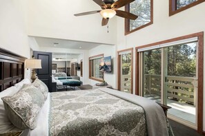 7 soveværelser, skrivebord, strygejern/strygebræt, weekendseng