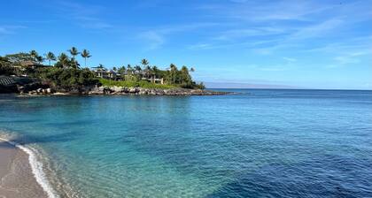 Kahana Sunset C7 2 Bedroom Condo by RedAwning