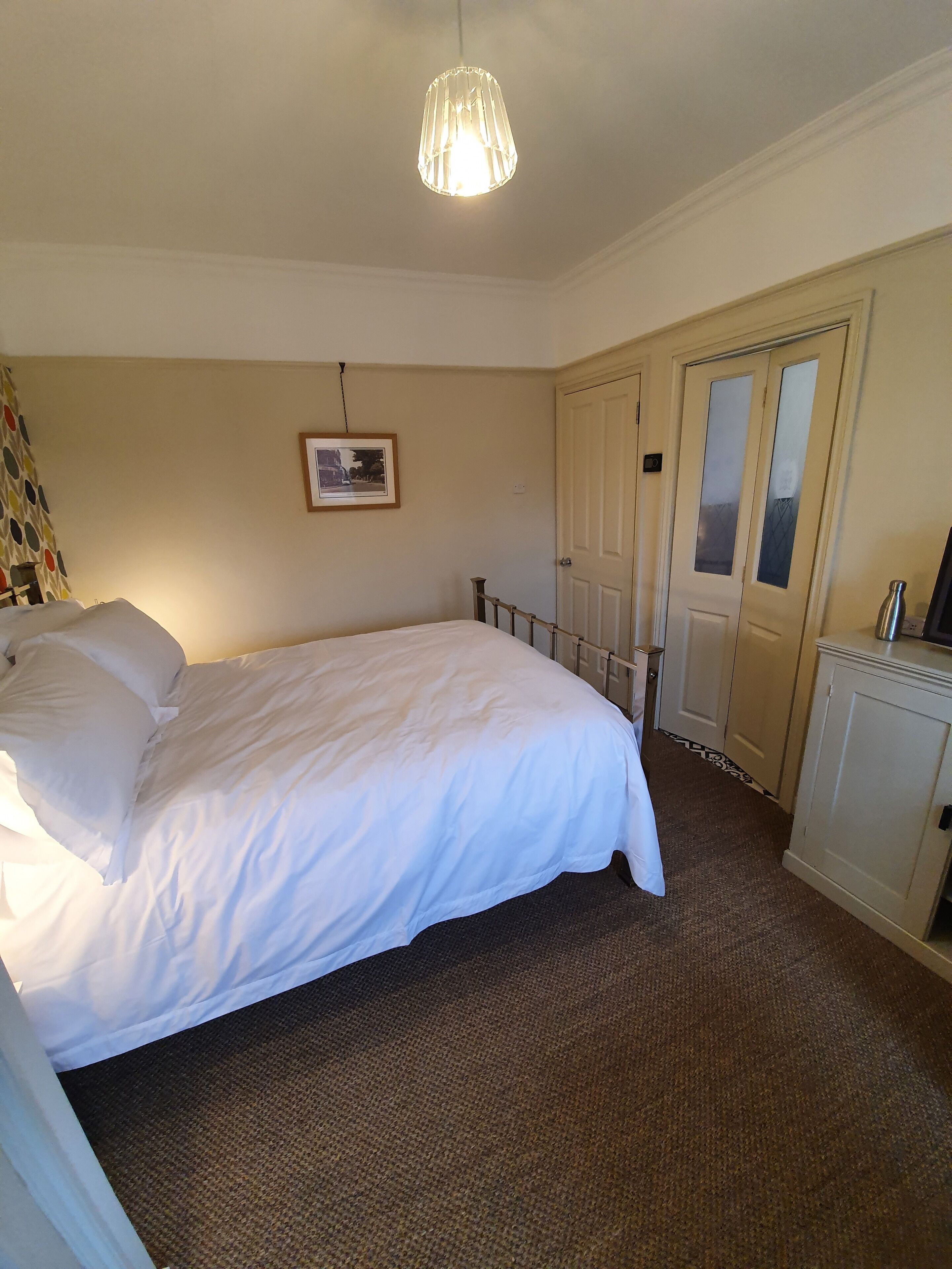 1 soverom, strykejern/-brett, wi-fi og sengetøy