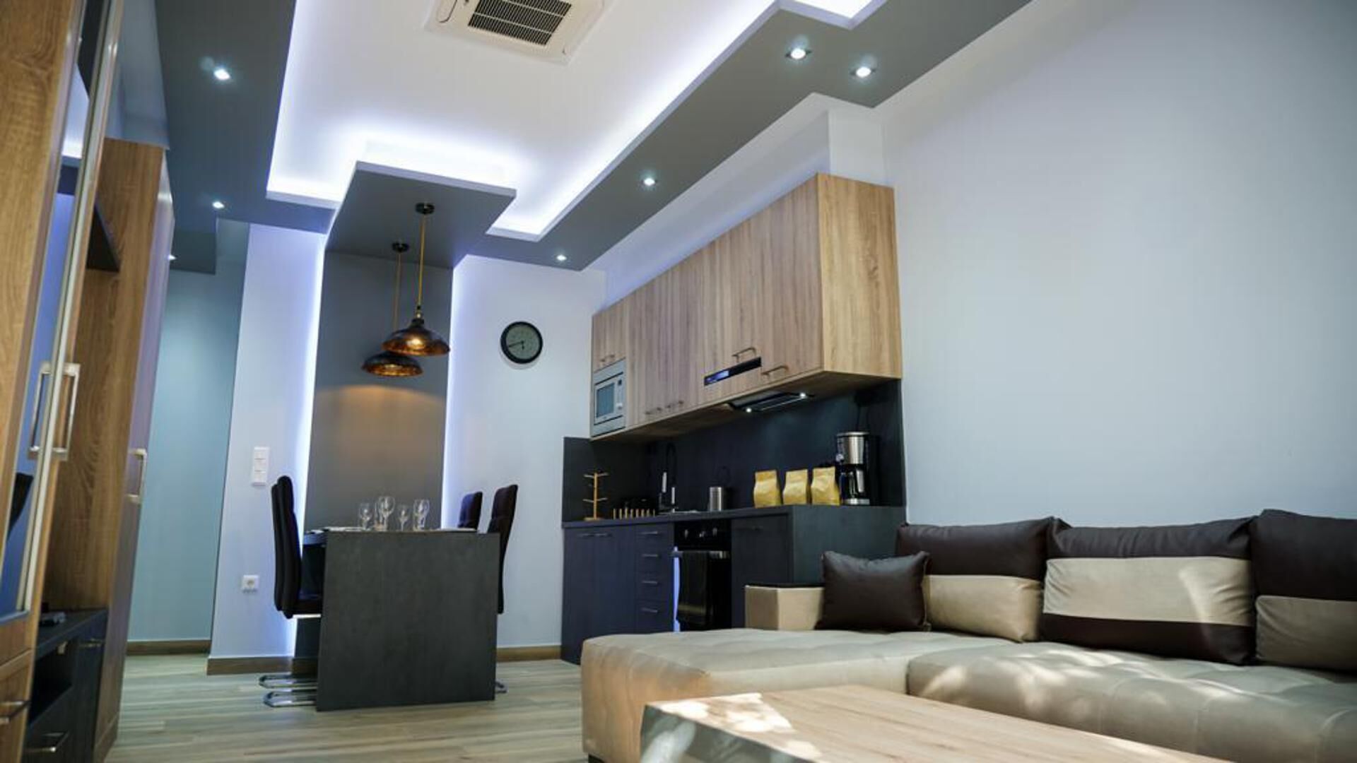 Apartemen | Area keluarga | Televisi 30-inci dengan saluran TV digital