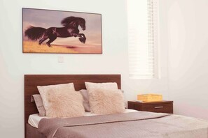 Apartment | 2 bedrooms, iron/ironing board, free WiFi, bed sheets - Immaculate 2-bed Apartment at Pamv Estates Apt2 (Santeo)