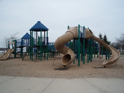 Luxurious Ludington Condo