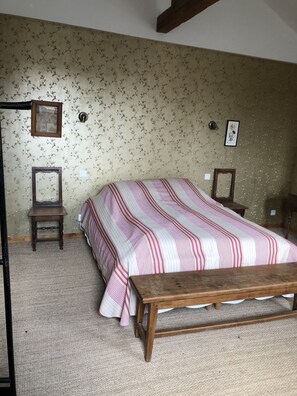 5 間睡房、熨斗/熨衫板、可攜式嬰兒床、免費 Wi-Fi