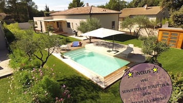 Piscine extérieure, piscine chauffée