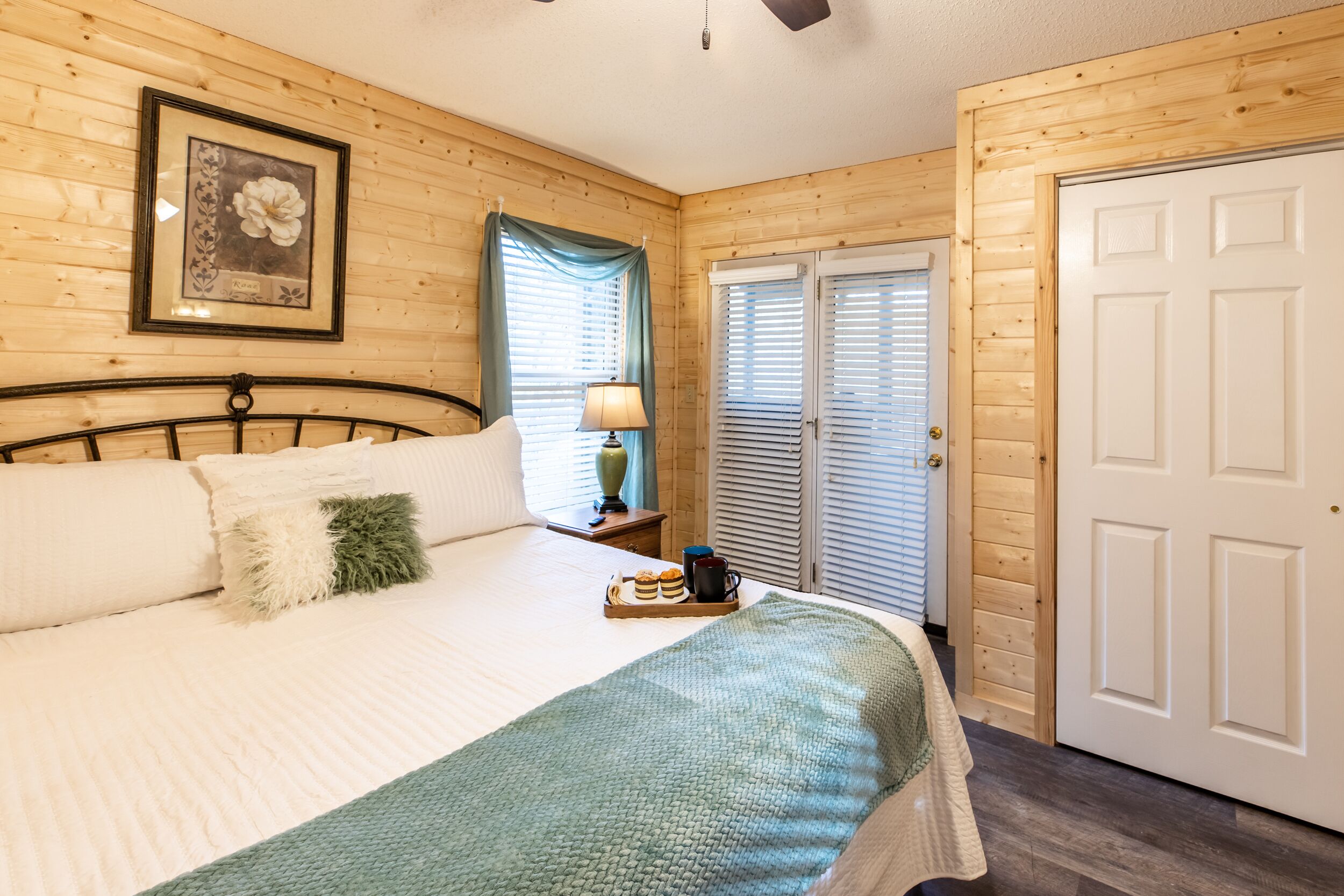 3 bedrooms, travel crib, free WiFi