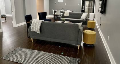 Home Walking Distance to Downtown Square in Diverse Neighborhood