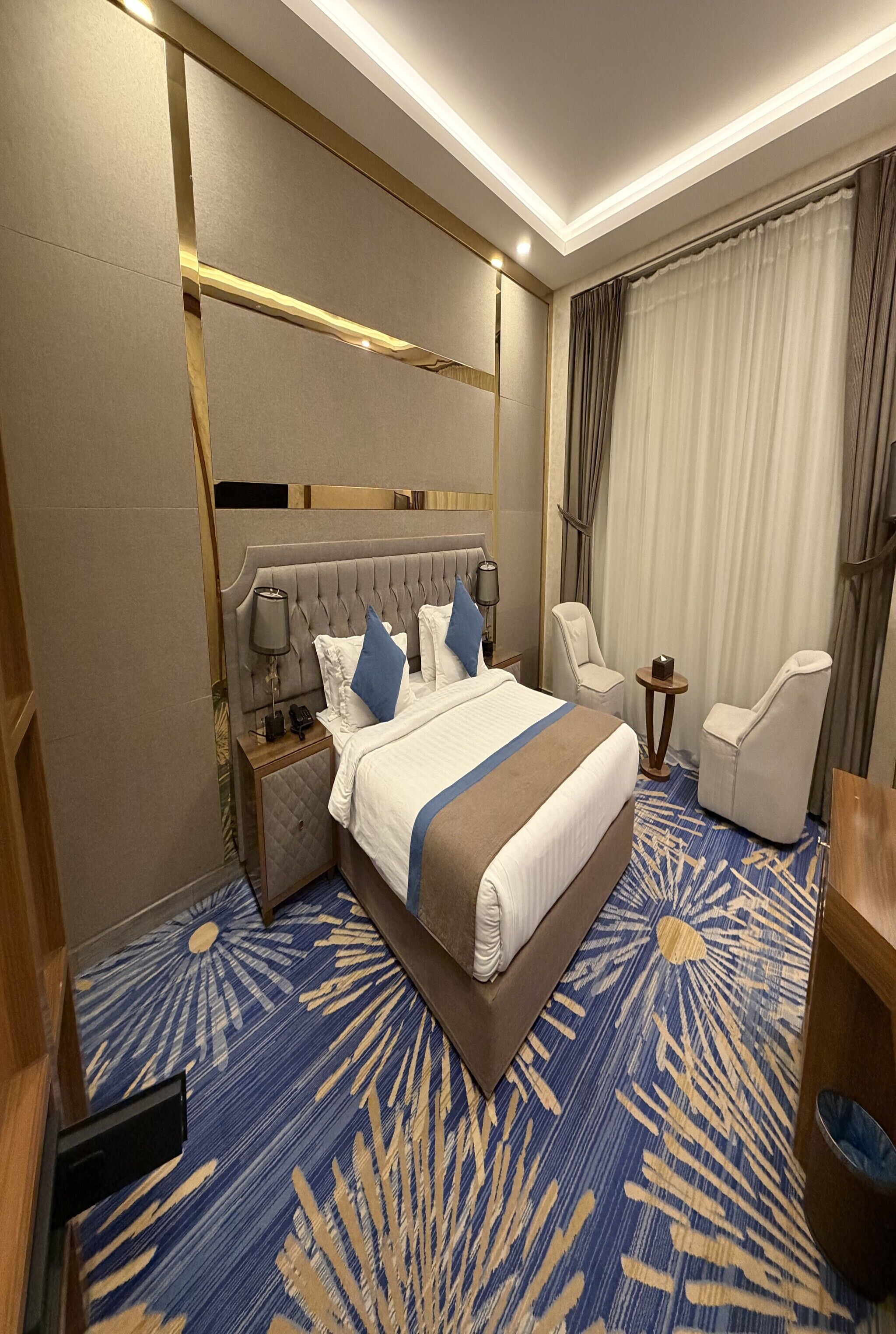 Superior Room, 1 King Bed