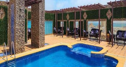 Holiday Al Khaleej Hotel