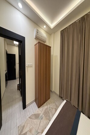 Standard Apartment, 1 Bedroom | Hypo-allergenic bedding, desk, laptop workspace, blackout curtains - Holiday Al Khaleej Hotel (Al Khobar)