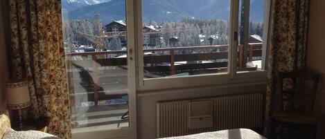 3 chambres, fer et planche à repasser, Wi-Fi gratuit