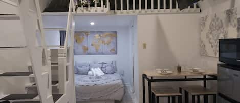 2 chambres, fer et planche à repasser, draps fournis