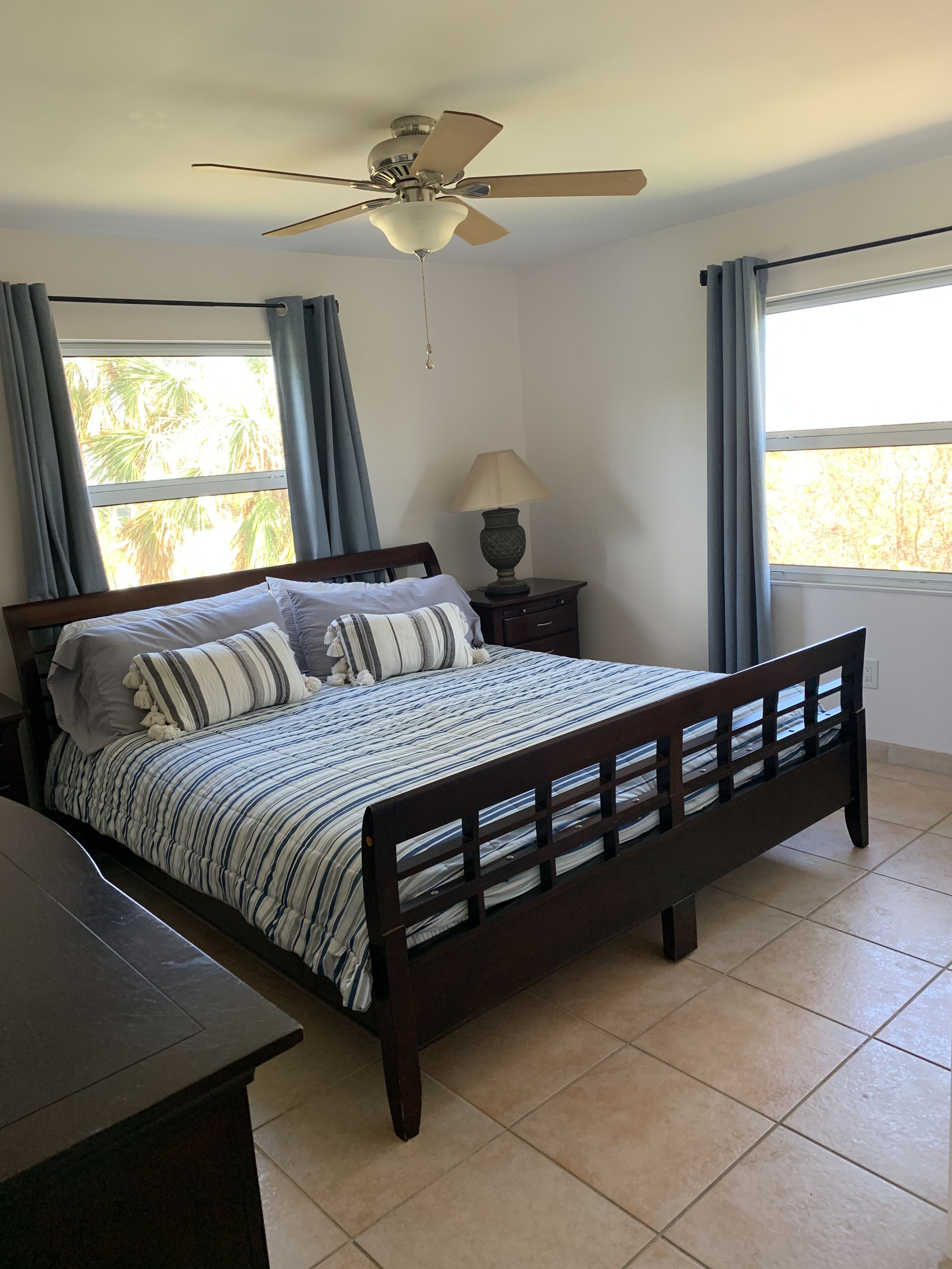 3 soverom, strykejern/-brett, wi-fi (inkludert) og sengetøy