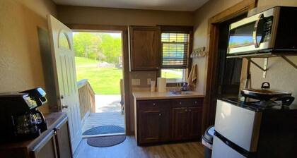 Cabin #8 near beautiful Cedar River.