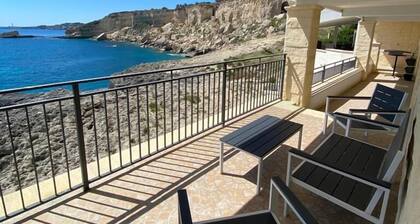 Villa sul Mare, il Mare Dalla tua Camera da Letto, 20 Scalini e ti Puoi Tuffare