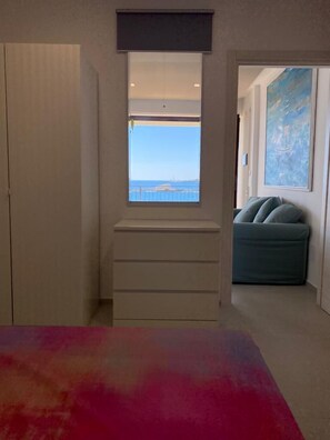 2 bedrooms, WiFi - Villa sul Mare, il Mare Dalla tua Camera da Letto, 20 Scalini e ti Puoi Tuffare (Augusta)