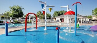 Oceanside Village 4 bedroom home 4 minute walk to the beach  HappyDaze