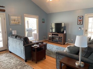 TV, table football - NORRIS LAKE FRONT RENTALS: LOLA'S LAKE HOUSE LAKE FRONT LOCATION (Jacksboro)