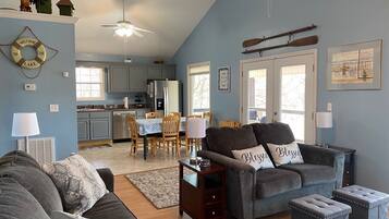 Télévision, baby-foot