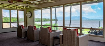 Terrific Condo w/Free WiFi, Shared Pool, Tennis Court, Water Views, Shared W/D