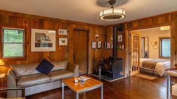 1 chambre, fer et planche à repasser, Wi-Fi gratuit, draps fournis