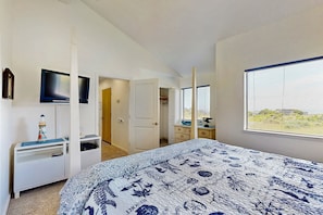 3 habitaciones, tabla de planchar con plancha, wifi y ropa de cama