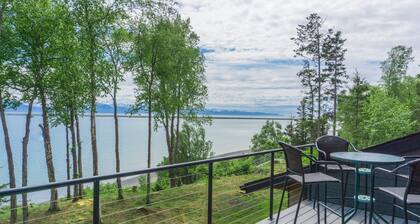 Beachfront property! 2 Bed/2 Bath and no added cleaning fees