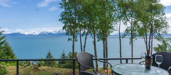 Beachfront property!  2 Bed/2 Bath and no added cleaning fees