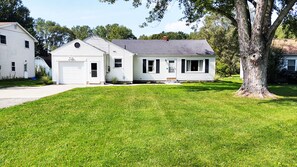 Exterior - Perfect country location for visiting Frankenmuth (Frankenmuth)