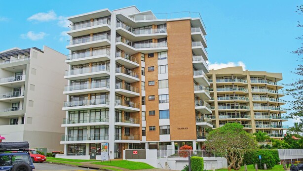 Unclassified image, 1 of 15, button - Holiday Central Tasman Towers Unit 2 (PORT MACQUARIE)
