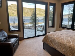 9 bedrooms, iron/ironing board, travel cot, free WiFi